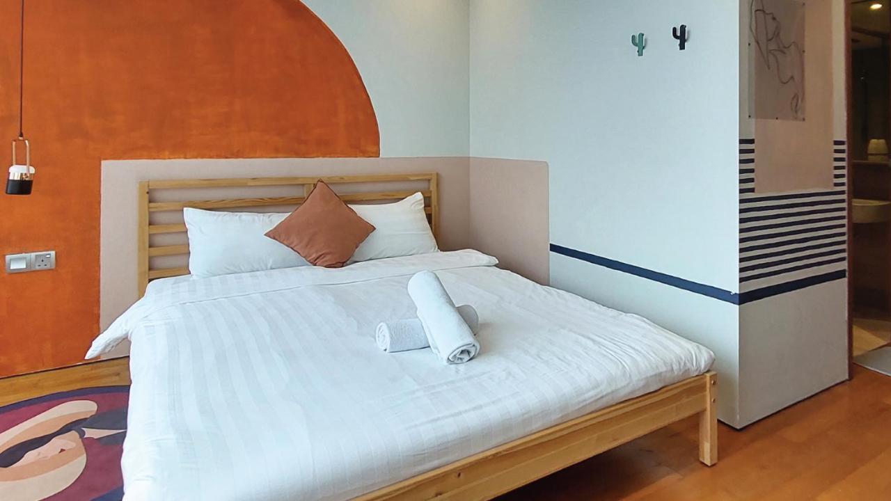 Private Room At Sky Suites Klcc By Irent365 Kuala Lumpur Exterior photo